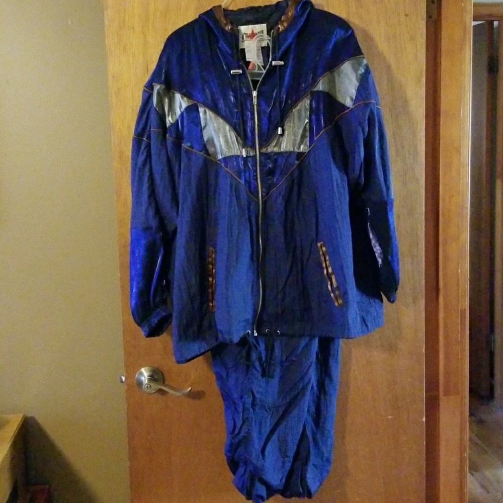 Sweat suit by Active Frontier